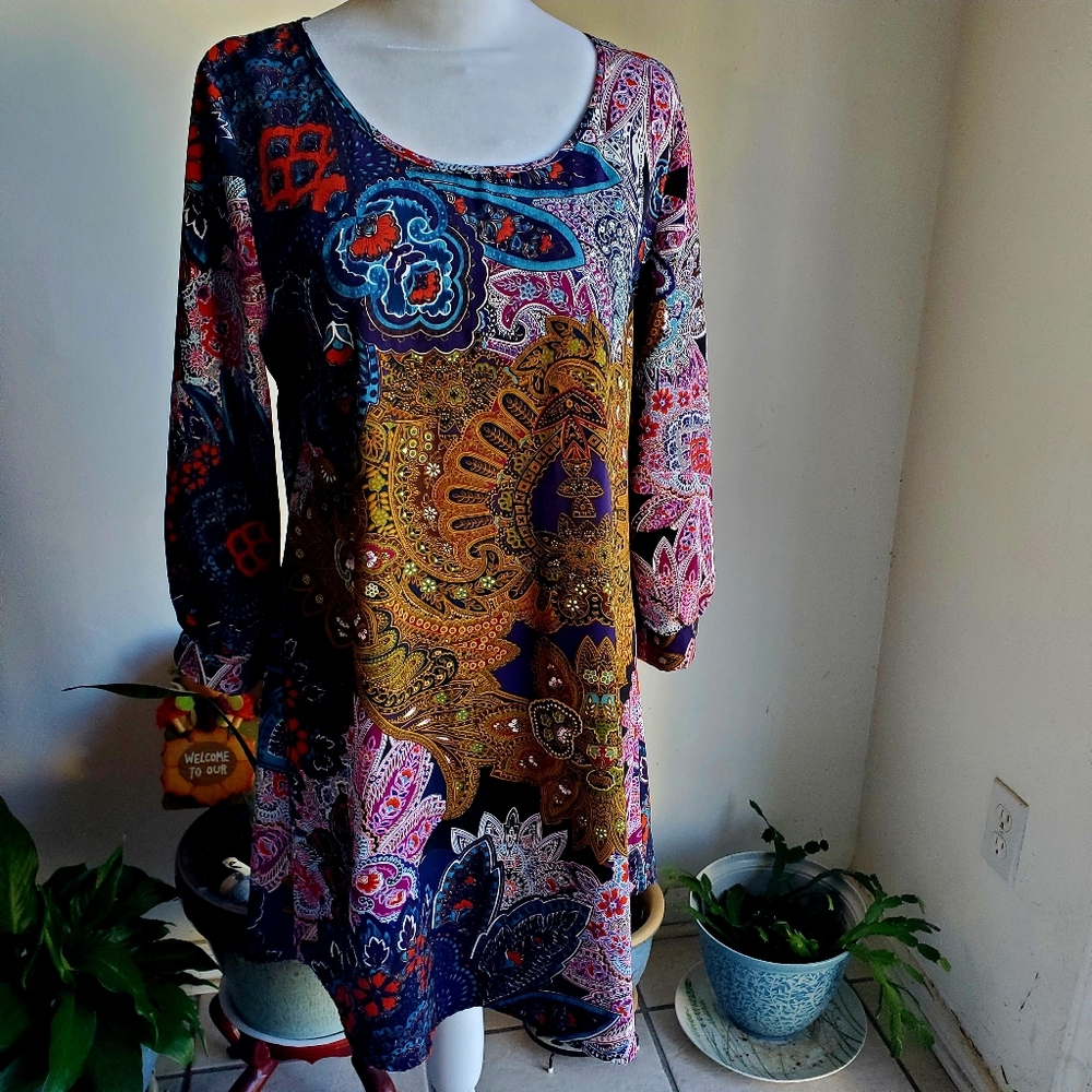 Rue21, women mini  dress long sleeve. Sz M.